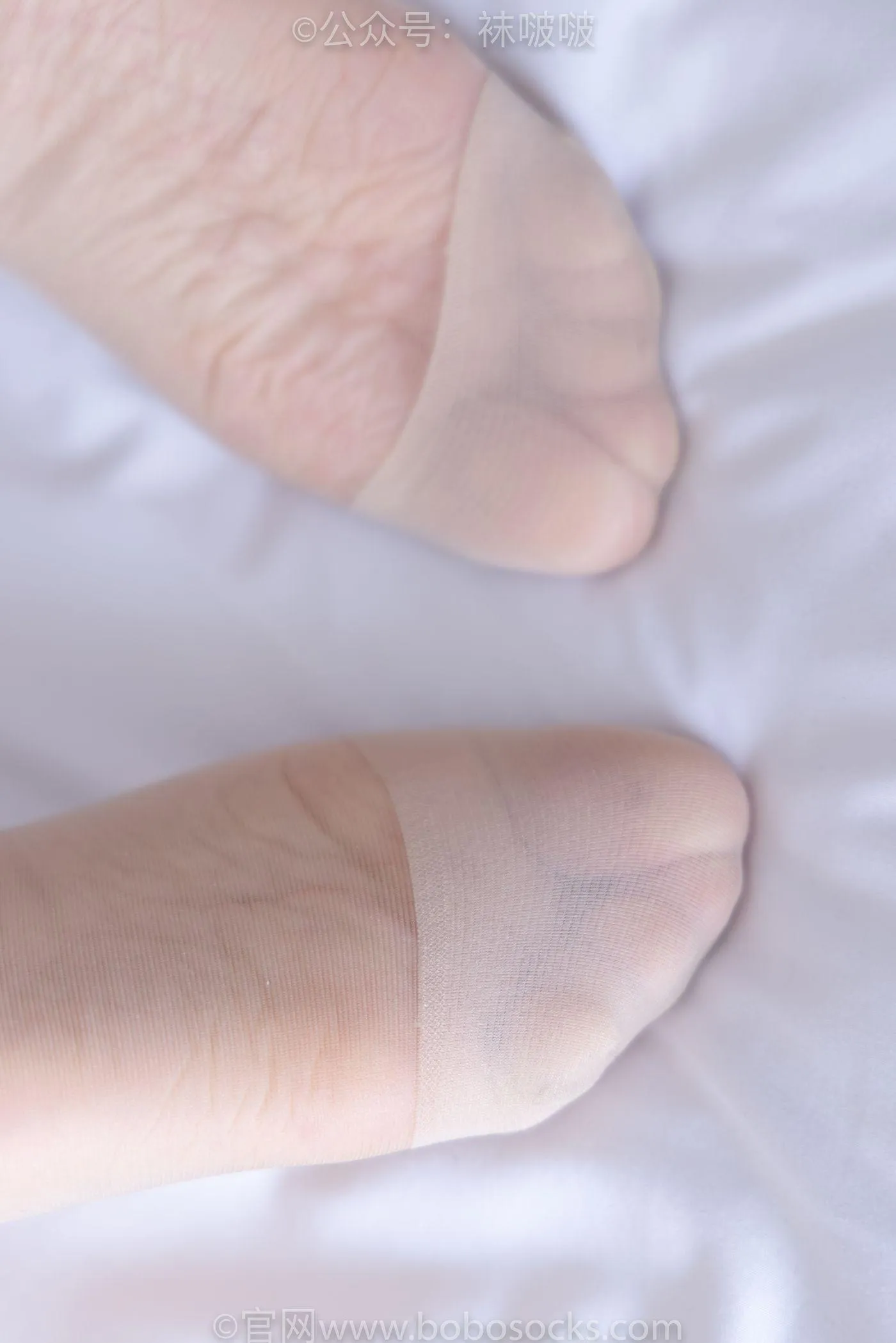 [BoBoSocks袜啵啵]NO.080 小甜豆-帆布鞋、白棉袜、肉丝（花絮版） [140P]插图4